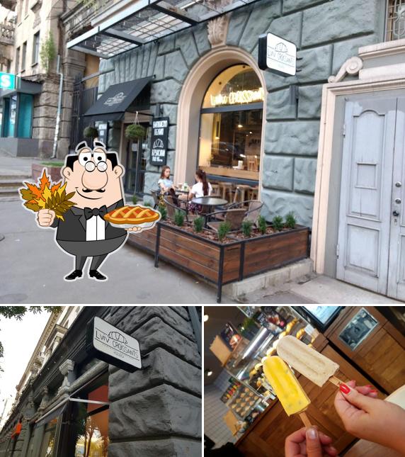 Mire esta imagen de Lviv Croissants