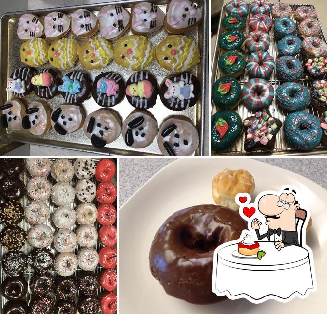 Honey's Donuts in Elk Grove Restaurant menu and reviews