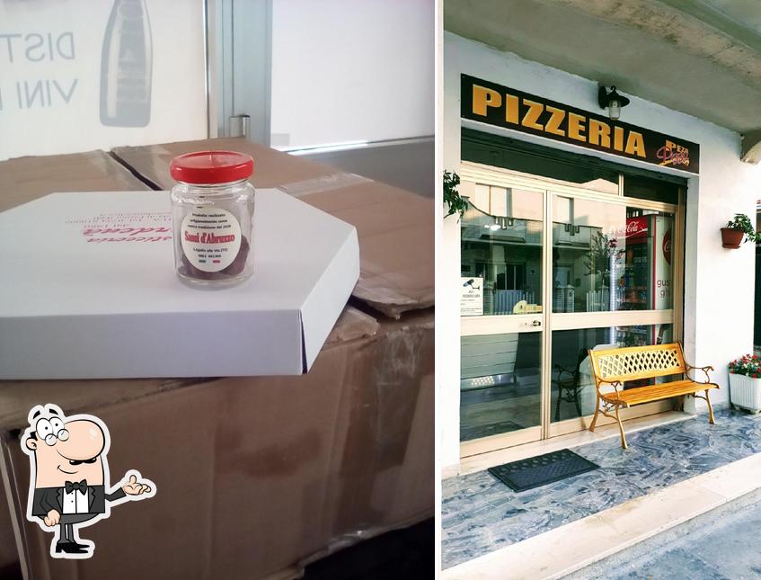 Dai un'occhiata agli interni di Pezzo Di Pizza Di Della Valle Paolo