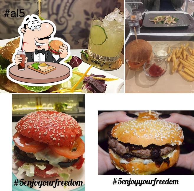 Ordina un hamburger a 5 Enjoy Your Freedom