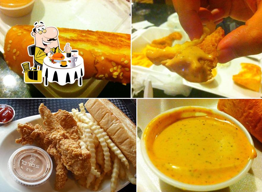 Comida rápida Raising Cane's Chicken Fingers, Phoenix, W Peoria Ave Carta del restaurante y