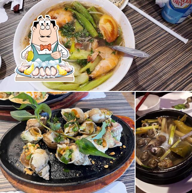 Try out seafood at Dong Que Restaurant