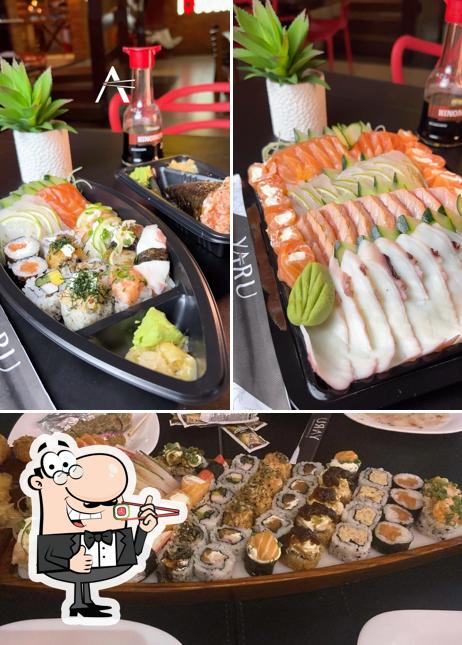 Peça diferentes opções de sushi