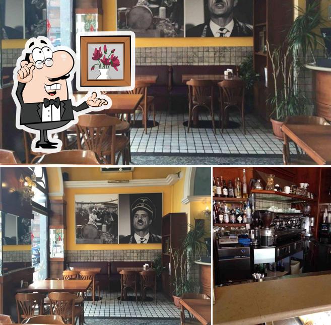 Guarda la foto che presenta la interni e bancone da bar di Caffè Cantù