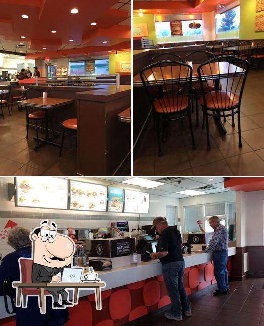 L'intérieur de A&W Canada