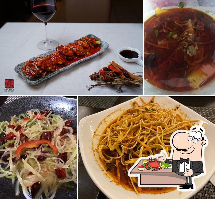 Закажите блюда с морепродуктами в "Old Chengdu Sichuan Restaurant"