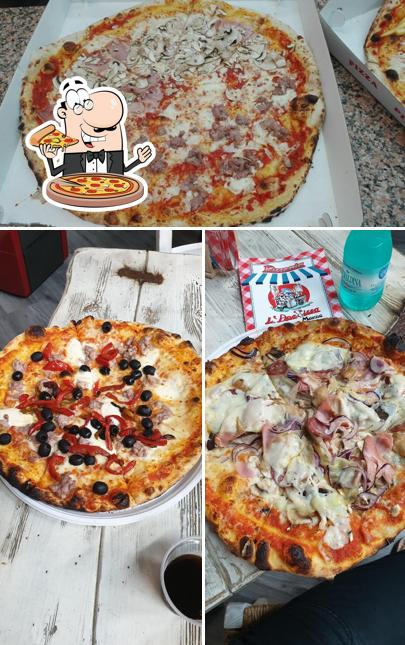 Prenditi una pizza a Pizzeria "L' Ape Pizza" di Gianni e Marisa