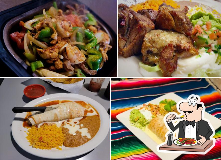 Еда в "Mis tres potrillos Mexican restaurant Bar & Grill"