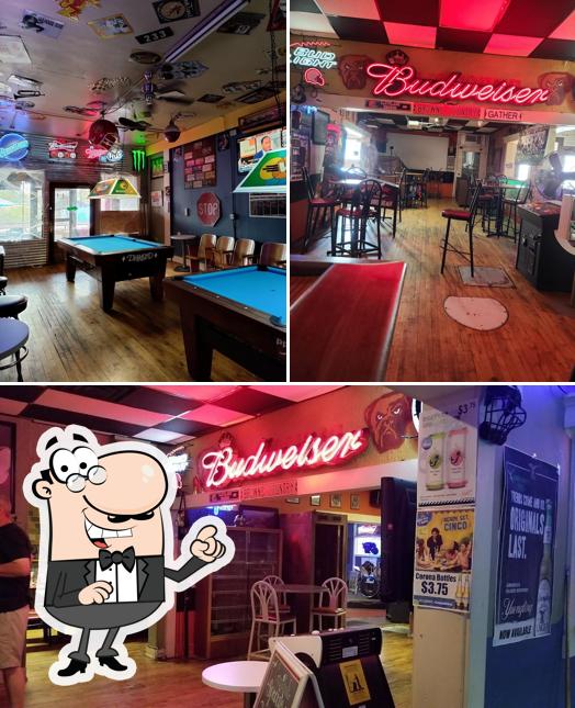 Carmichael's Pub in Dayton Restaurant menu and reviews