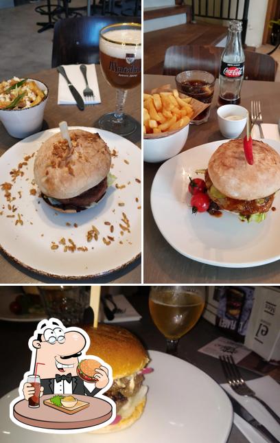 Bestellt einen Burger bei Ellis Gourmet Burger