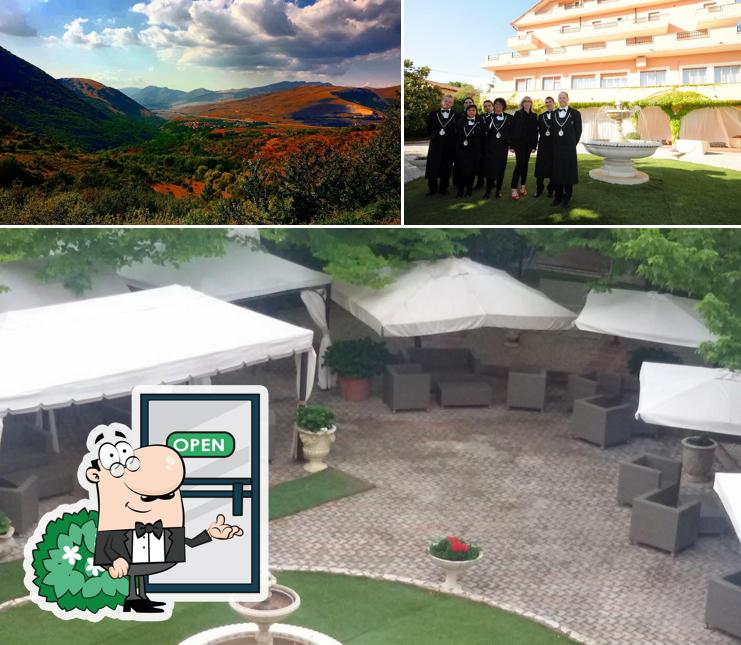 Guarda gli esterni di Ristorante Valle Del Giovenco