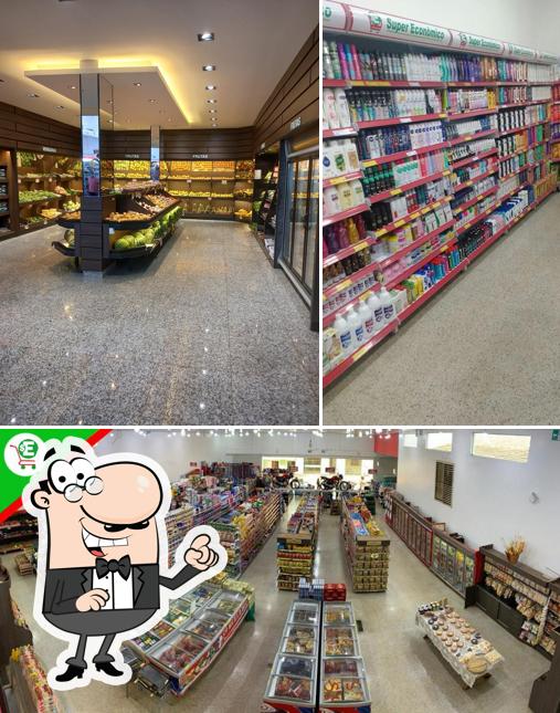 O interior do Supermercado Super Econômico