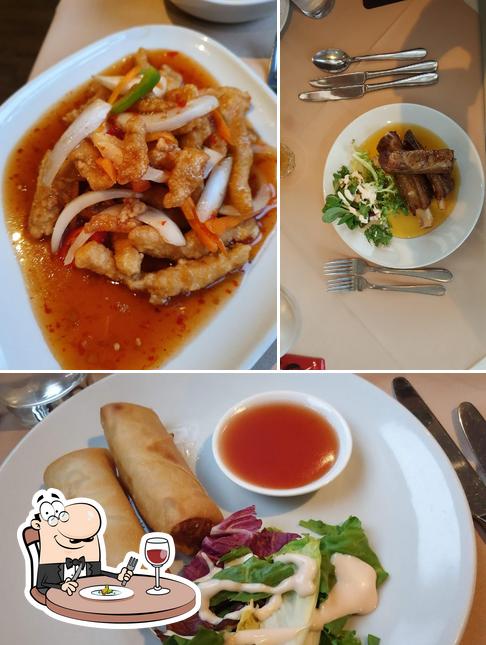Еда в "Sea Palace Chinese Restaurant"