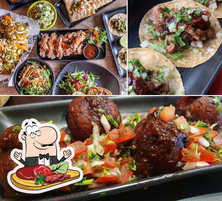 "Pinche Pinche Mexican Restaurant" предлагает мясные блюда