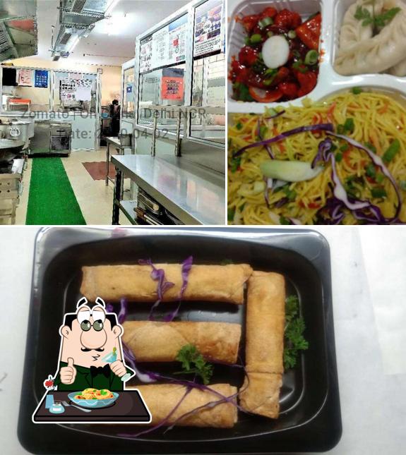 The photo of food and interior at Oh China