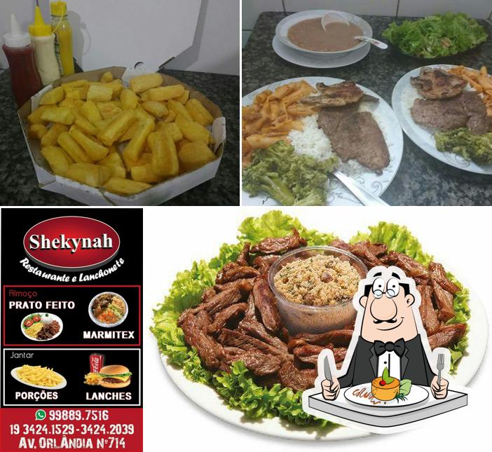 Comida em Shekynah Lanches