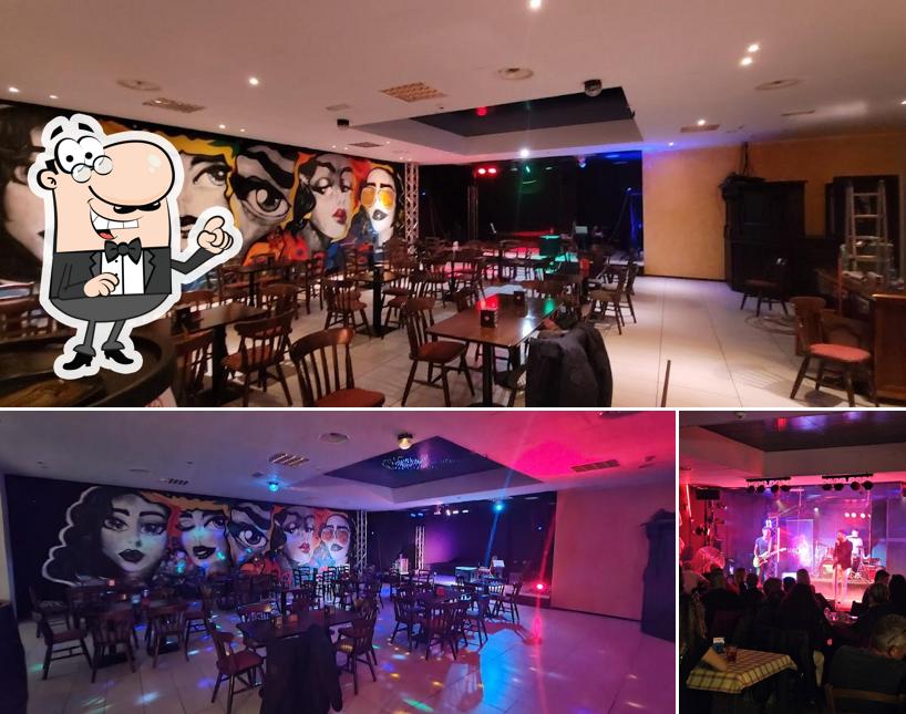 Gli interni di The live pub