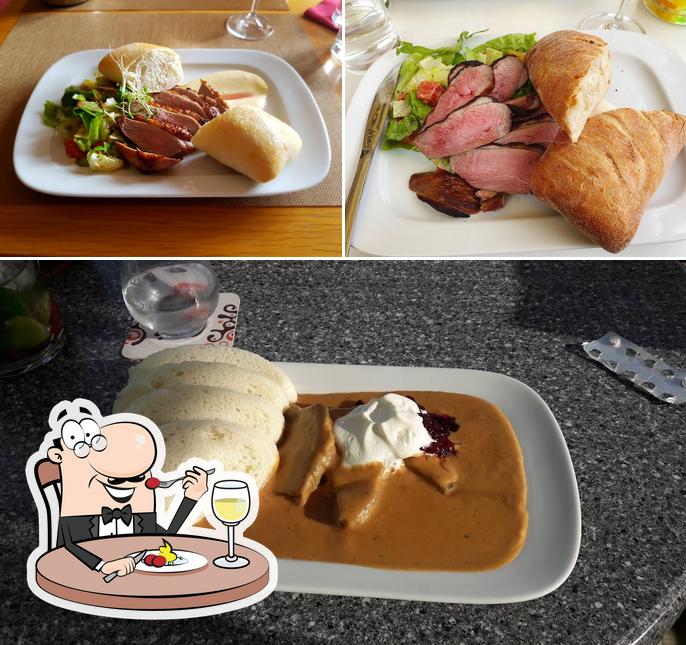 Meals at Restaurant Café Onyx