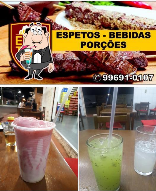 A imagem do Espetchu’s bebida e comida