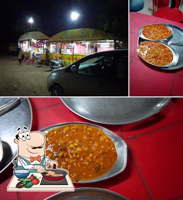 Chicken curry at Gurukrupa kathiyavadi hotel