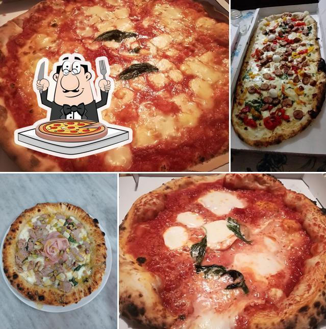 Try out pizza at Pizzeria Pizza Rè