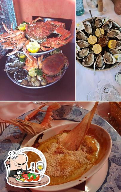 Prenez différents plats à base de fruits de mer proposés par Le Carrick