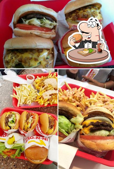 In-N-Out Burger, 6391 E Pacific Coast Hwy in Long Beach - Restaurant ...