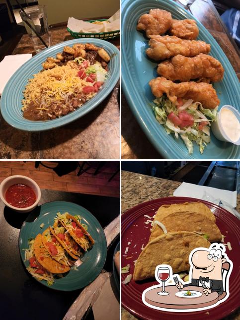 Oscar's Pinatas in Tewksbury Restaurant menu and reviews