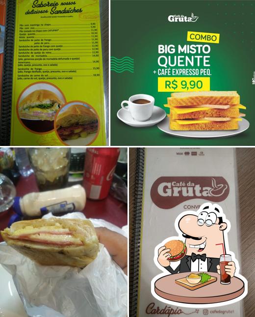 Consiga um hambúrguer no Café da gruta conveniência