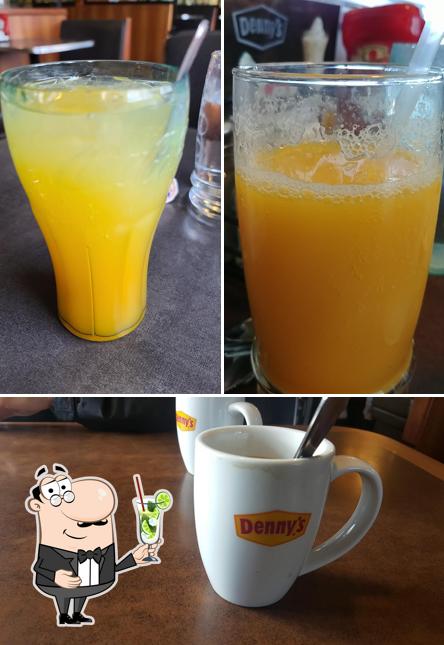 Profitez d'une boisson à Denny's