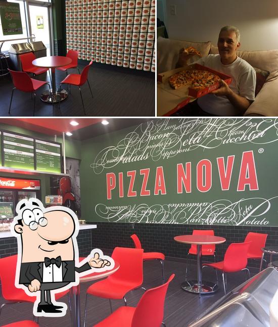 L'intérieur de Pizza Nova