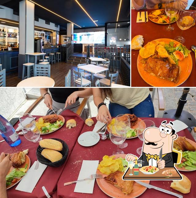 The image of food and interior at Bar restaurante peñalara