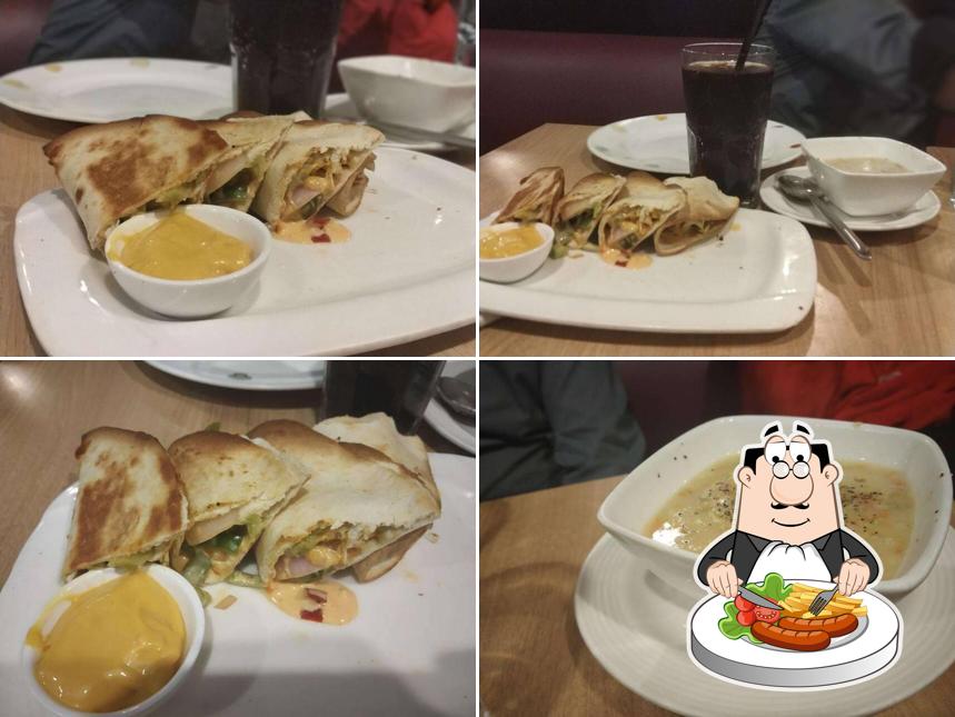 Food at Pizza Hut