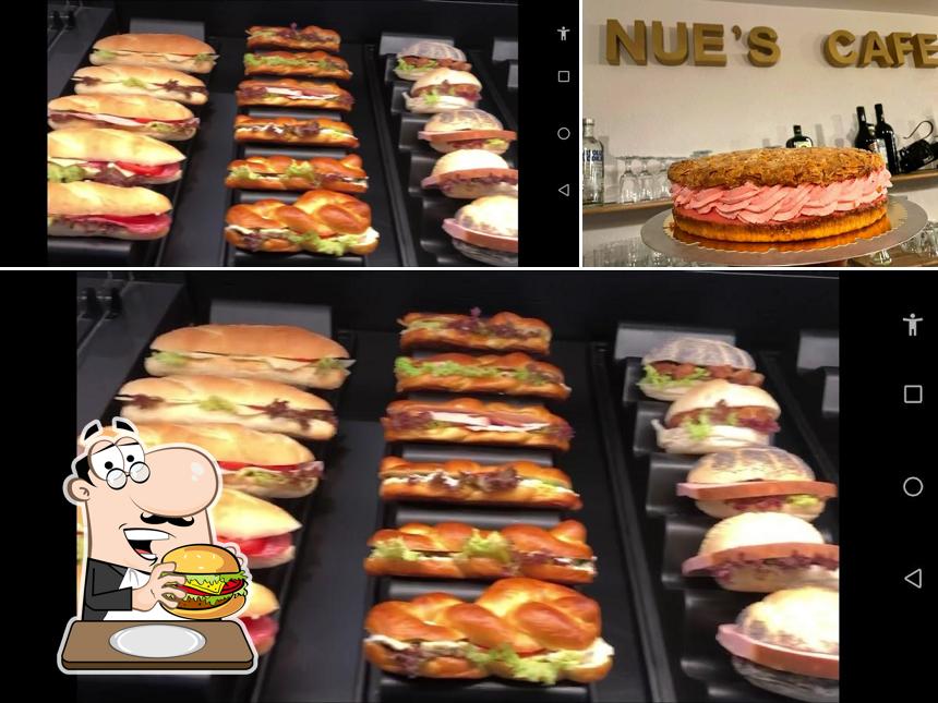 Prova un hamburger a Nue's Cafe GmbH