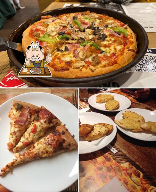 Pizza Hut, Antwerp, Terbekehofdreef 1 Restaurant menu and reviews