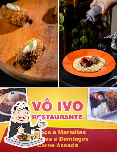 Comida em Restaurante Vô Ivo