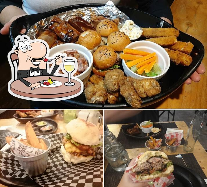 La Terraza Burgers, wings & ribs, La Estrella Restaurant reviews