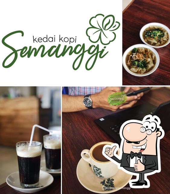 Look at this photo of Kedai Kopi Semanggi Pekanbaru