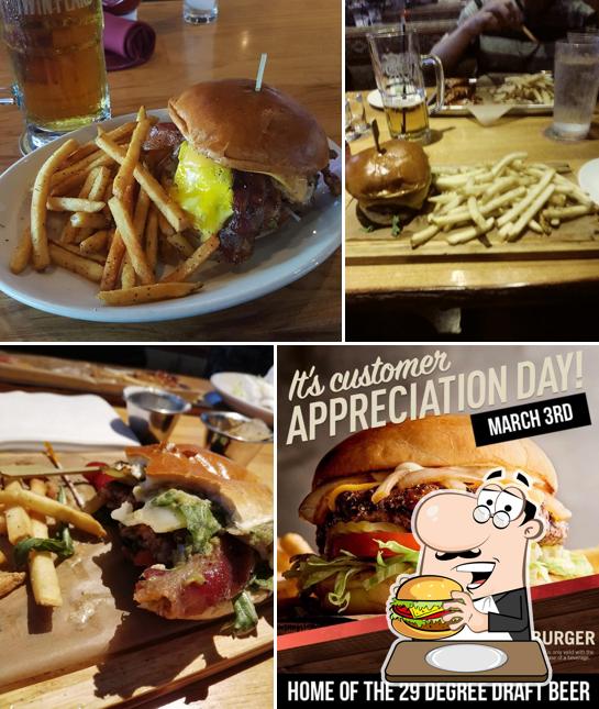 Twin Peaks in Independence Restaurant menu and reviews