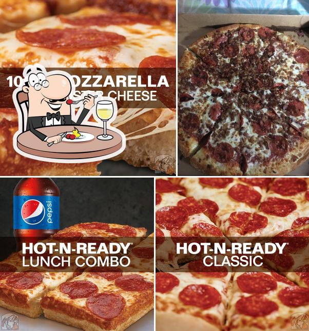 Little Caesars Pizza in Woodlake Restaurant menu and reviews
