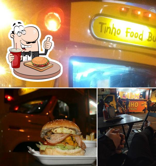 Experimente um hambúrguer no Tinho food Truck