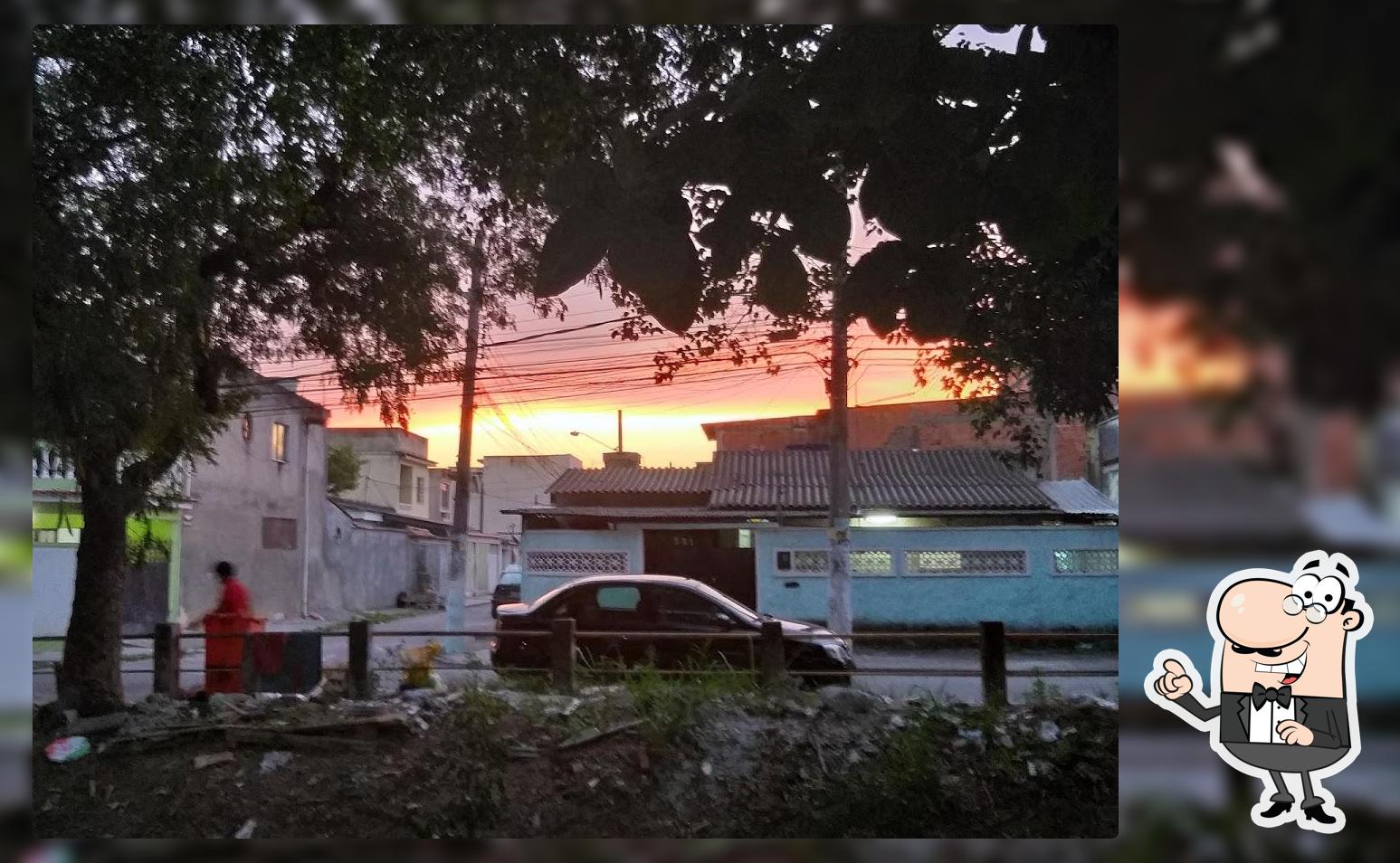 Você pode espairecer no na área externa do Estilos lanches