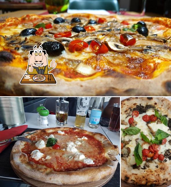 Order pizza at Olio'basilico