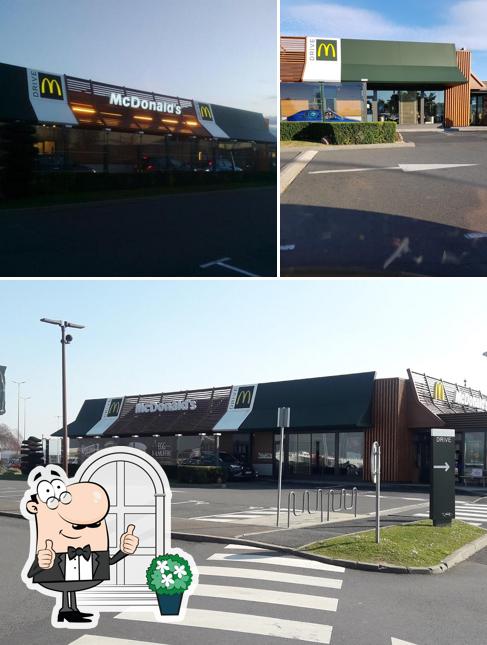 L'extérieur de McDonald's