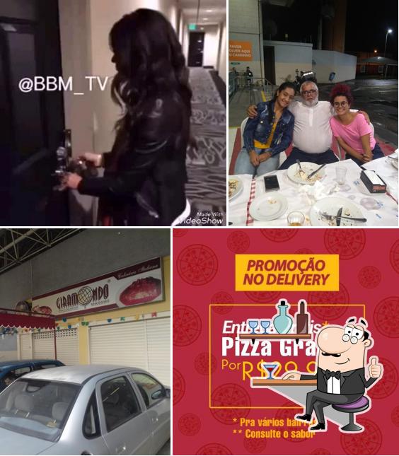 O interior do Pizzaria Giramundo