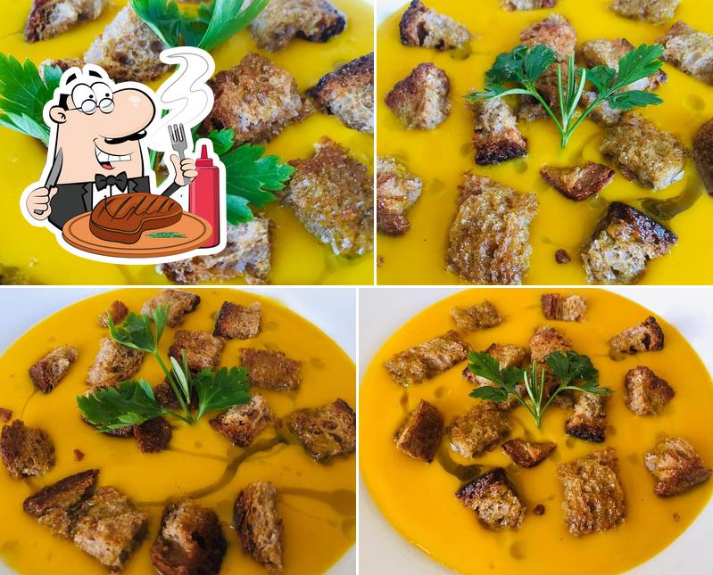 Ordina i un pasto a base di carne a Ristorante Il Faraone