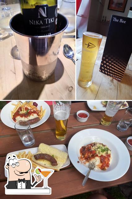 The Bee pub in Windlesham Restaurant menu and reviews