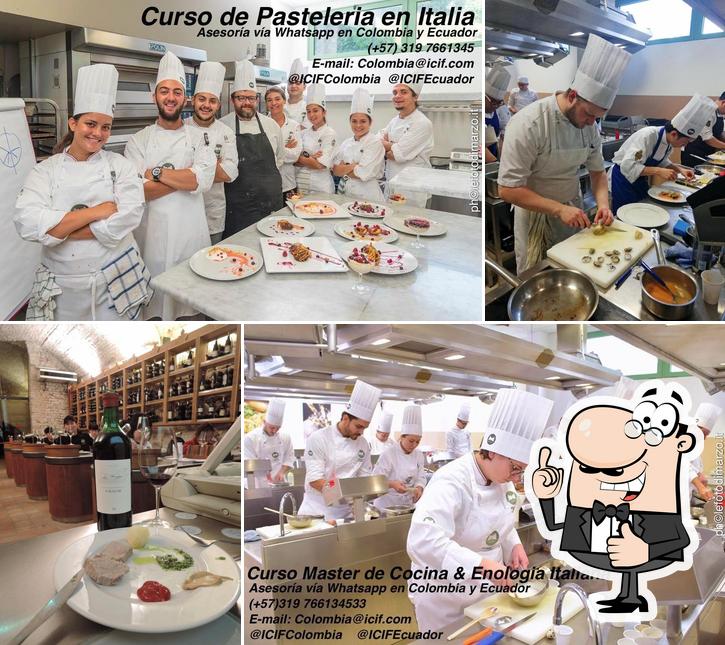 Guarda questa foto di ICIF Ecuador, Italian Culinary Institute for Foreigners