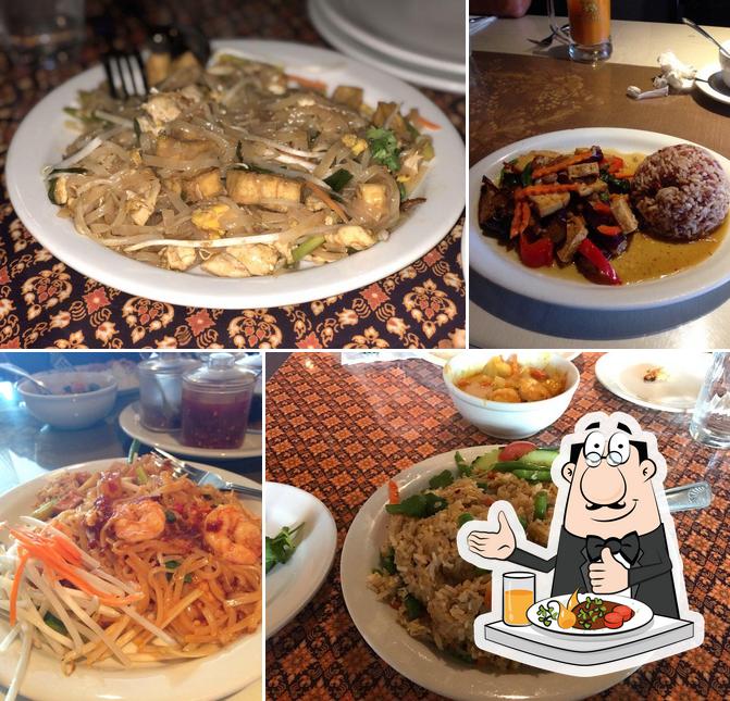 Siam Palace Thai Cuisine in Hayward Restaurant menu and reviews