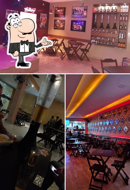 O interior do Rock Bar
